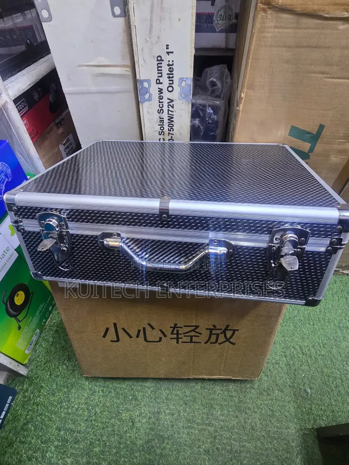 Tool Box / Metallic Empty Toolbox