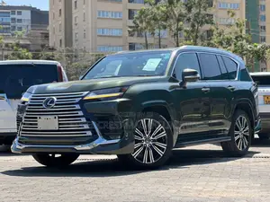 Lexus LX 2024 Green