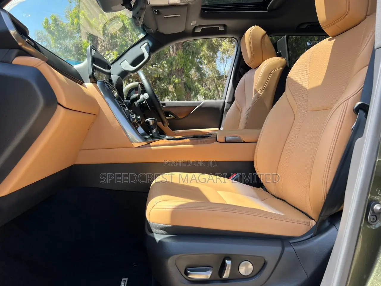 Lexus LX 2024 Green
