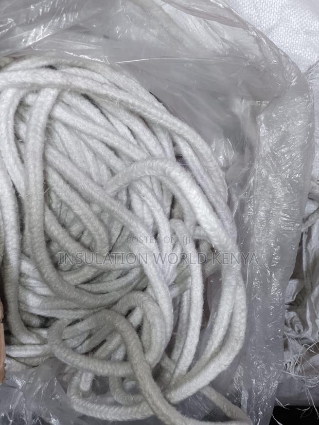 Ceramic Fiber Square Rope 1260°C – (8mm × 8mm, Non-Asbestos)(1meter)