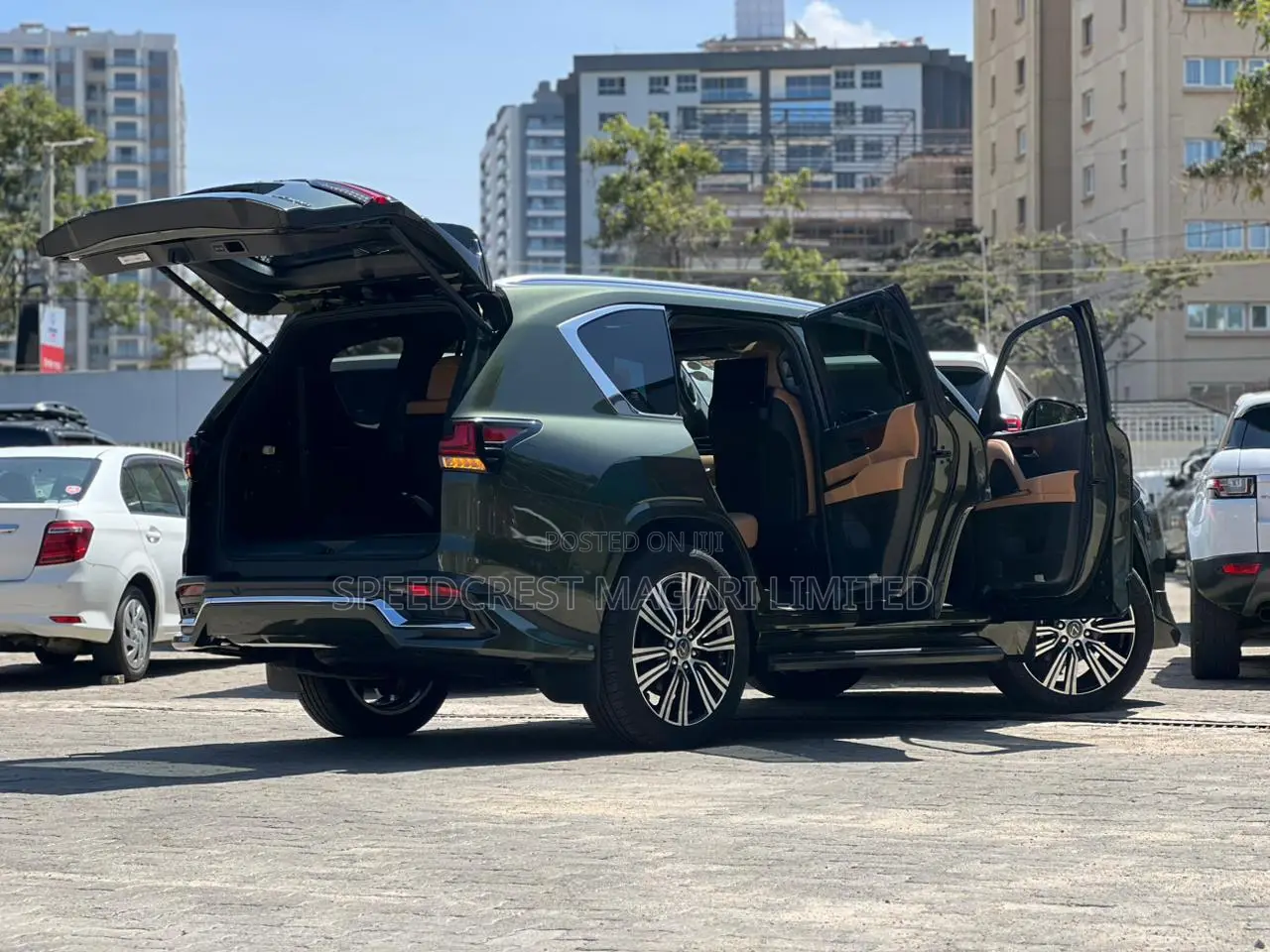 Lexus LX 2024 Green