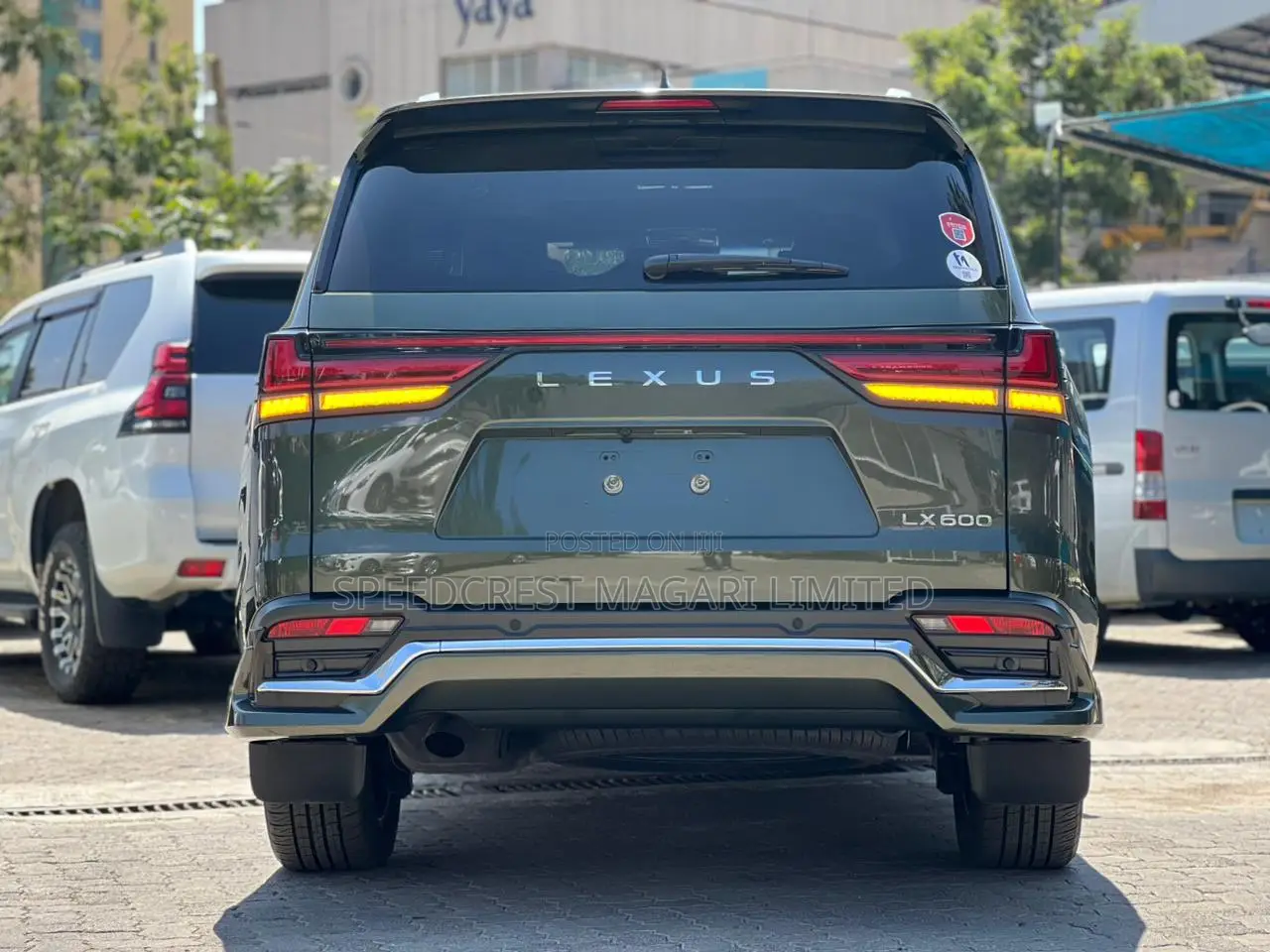 Lexus LX 2024 Green