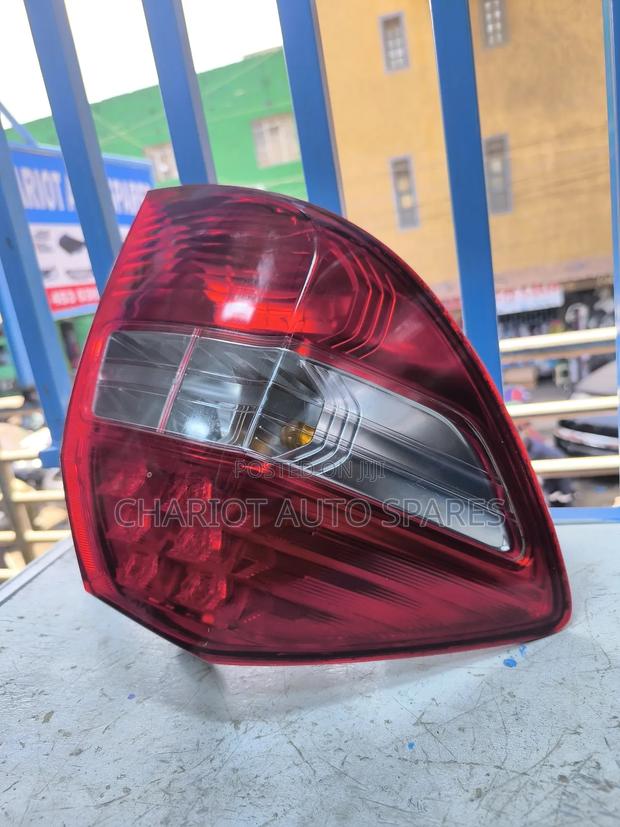 Honda Fit 2012 Taillight - main view