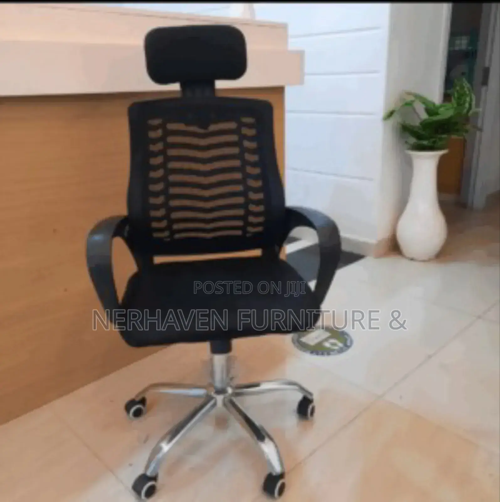Adjustable Swivel Office Chair