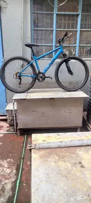 Ex Uk Size 27.5 Phaze Aluminum Bicycle