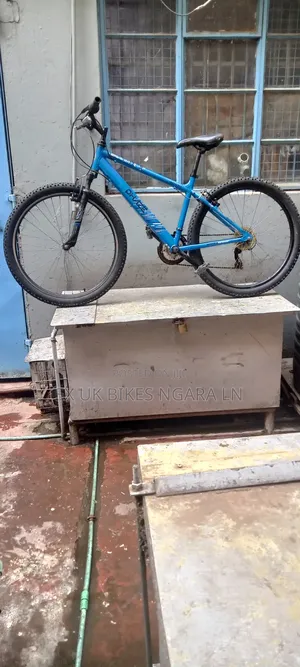 Ex Uk Size 27.5 Phaze Aluminum Bicycle