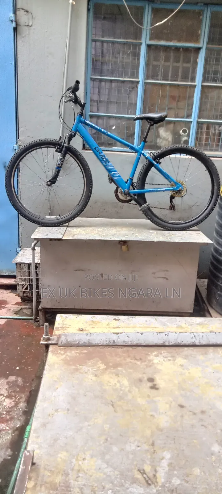 Ex Uk Size 27.5 Phaze Aluminum Bicycle