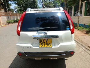 Nissan X-Trail 2.0 Petrol XE 2012 White