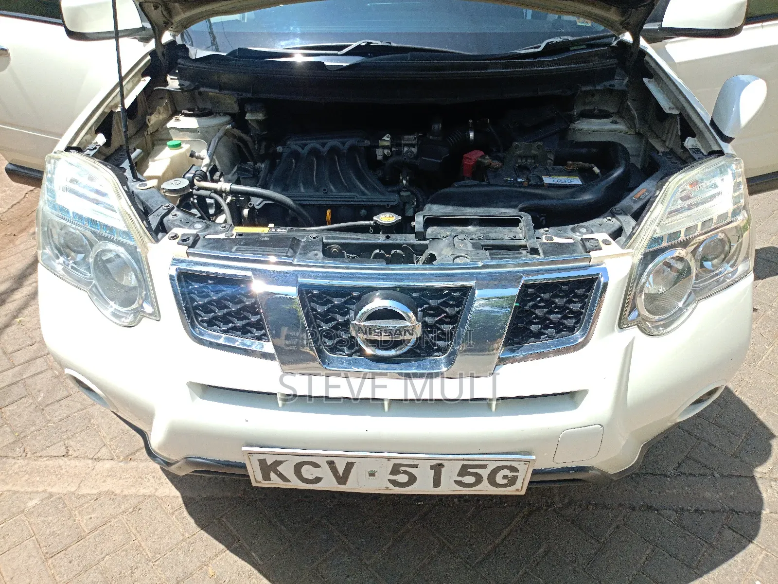 Nissan X-Trail 2.0 Petrol XE 2012 White