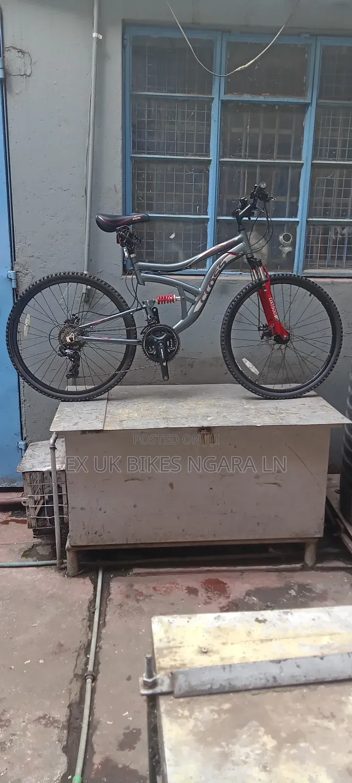Ex Uk Size 26 Cross Aluminum MTB Bike,Disc Brakes Hollow Tech2 Crank