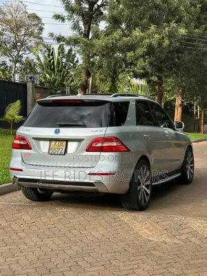 Mercedes-Benz M Class ML350 4MATIC 4dr SUV AWD (3.5L 6cyl 7A) 2014 Silver