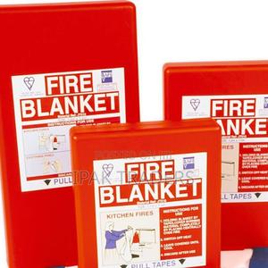 Fire Blanket 6ftx6ft Blanket - thumbnail 2