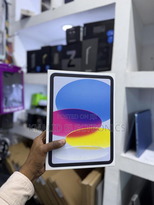 New Apple iPad (2025) 256 GB Blue