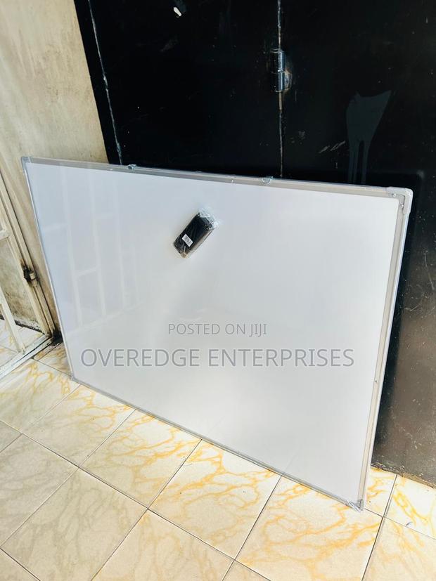 5ft by 3ft Whiteboard Available - main view