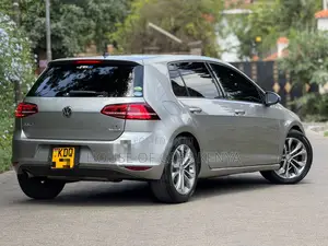 Volkswagen Golf 2017 Gray