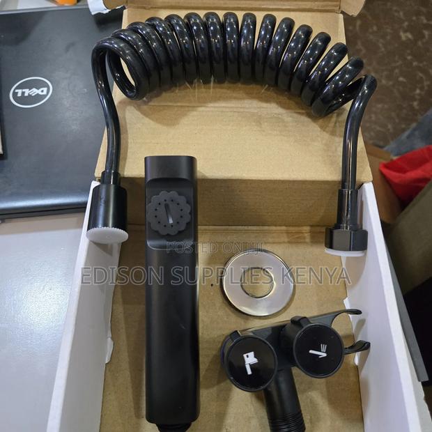 Black Arabic Shower With Angle Valve Shattaf Bidet Sprayers - main view