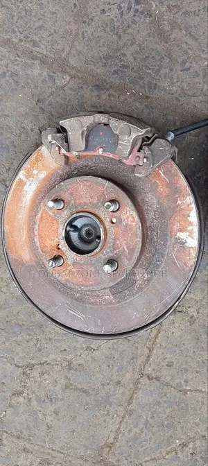 2-Rear Wheel Hubs Complete Disk Type Toyota Ae100, G-Touring.