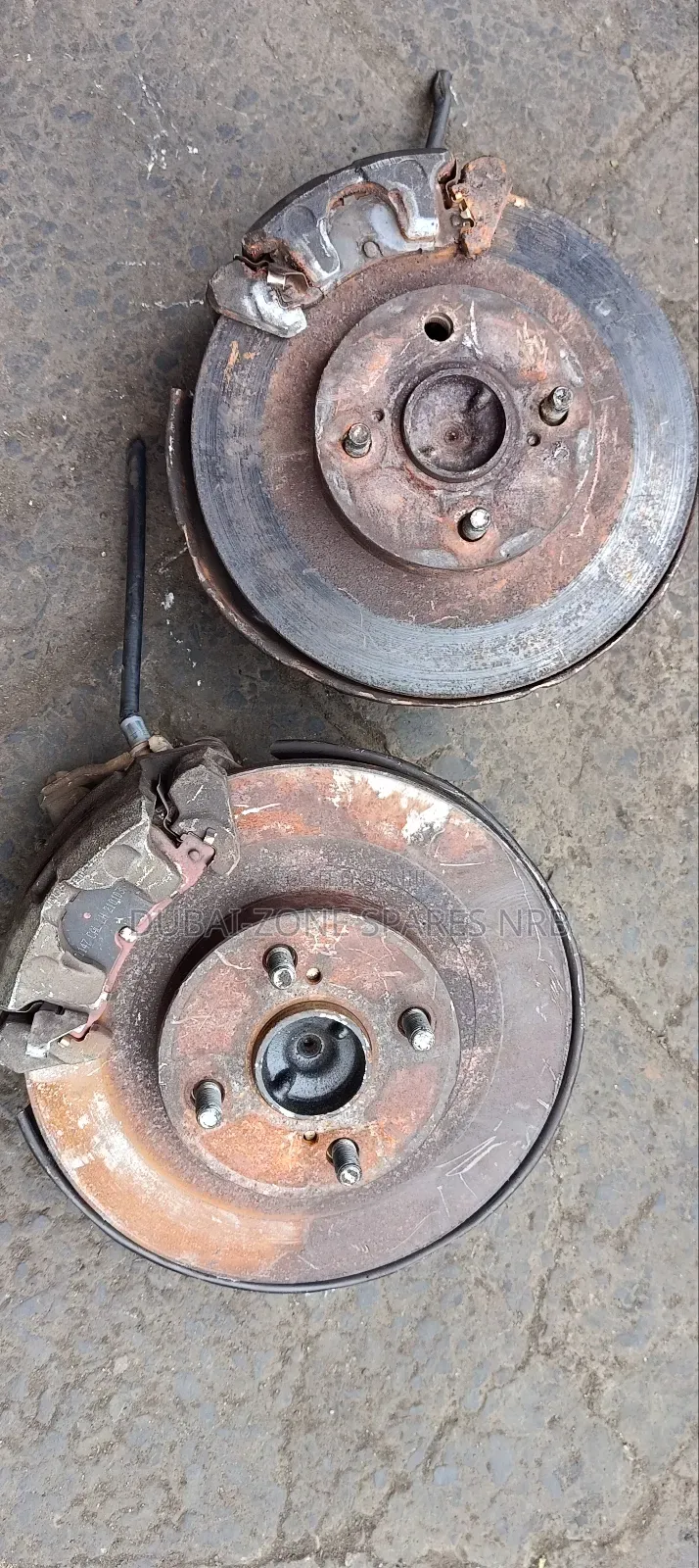2-Rear Wheel Hubs Complete Disk Type Toyota Ae100, G-Touring.
