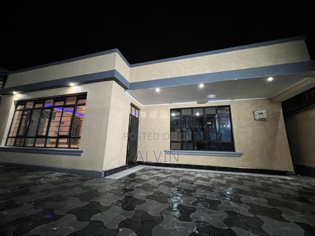Furnished 3bdrm Bungalow in Junction, Kimbo for sale