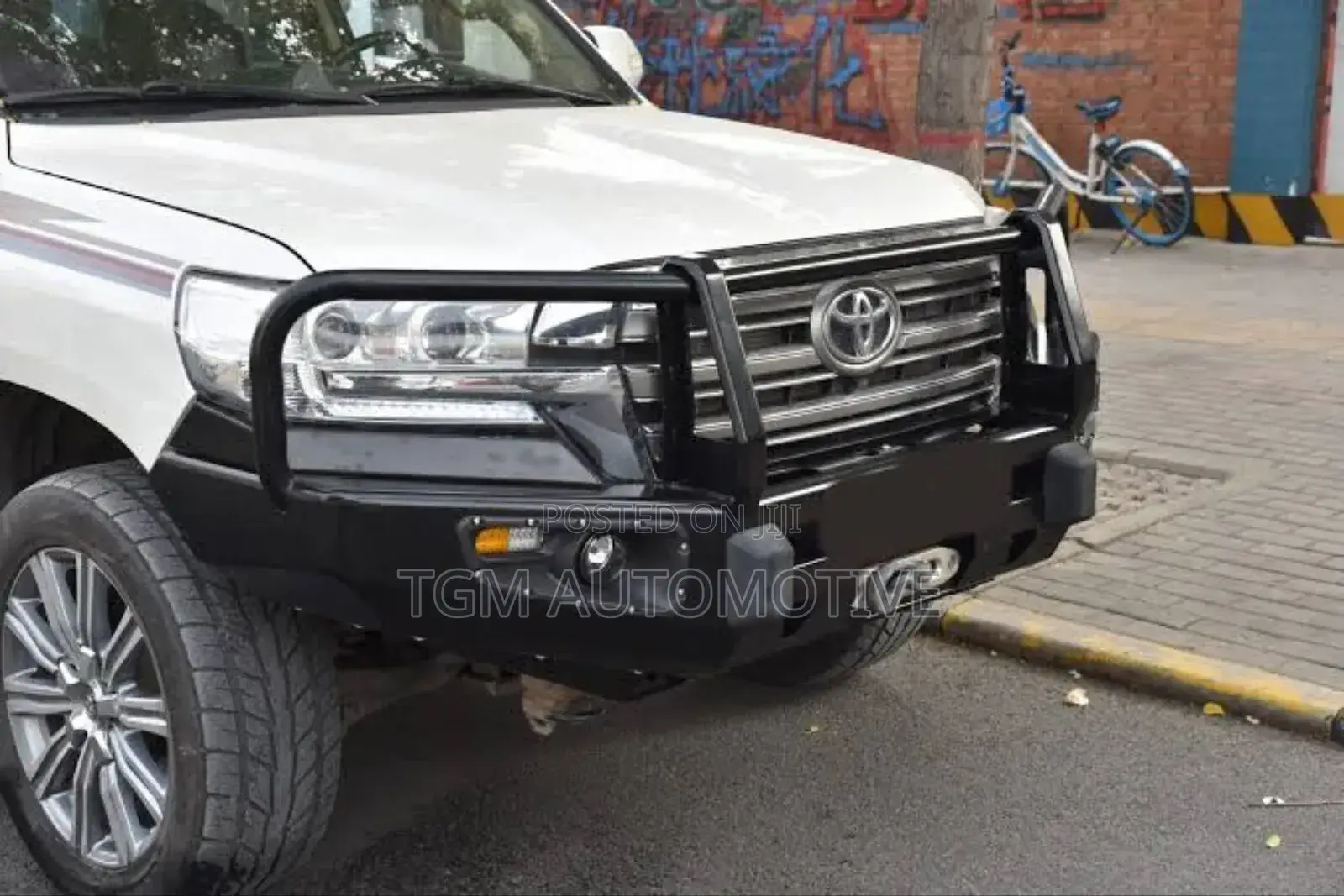 Front Bull Bar Land Cruiser V8 Fj 200 2015 Onwards
