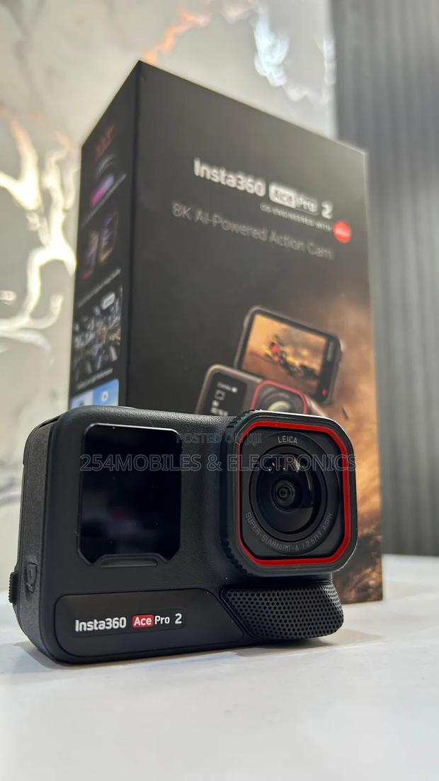Insta360 Ace Pro 2 Action Camera Standard Bundle - thumbnail 2