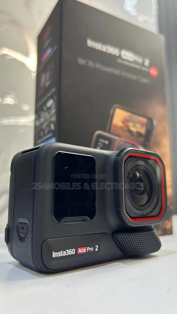 Insta360 Ace Pro 2 Action Camera Standard Bundle - thumbnail 3