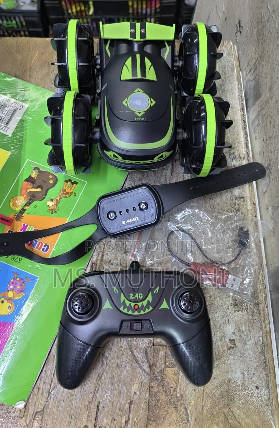 Amphibious L (Rc) Stunt Car Remote a Gesture Control Vehicle