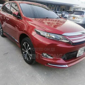 Toyota Harrier 2017 Maroon