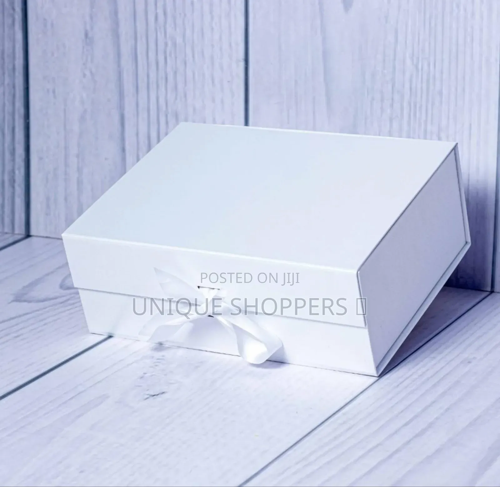 Magnetic Ribbon Luxurious Gift Box*