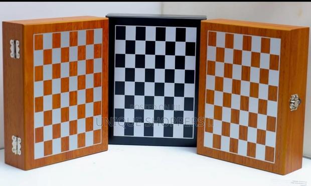 Quality Gift Set With Chess and Hip Flask W - thumbnail 6