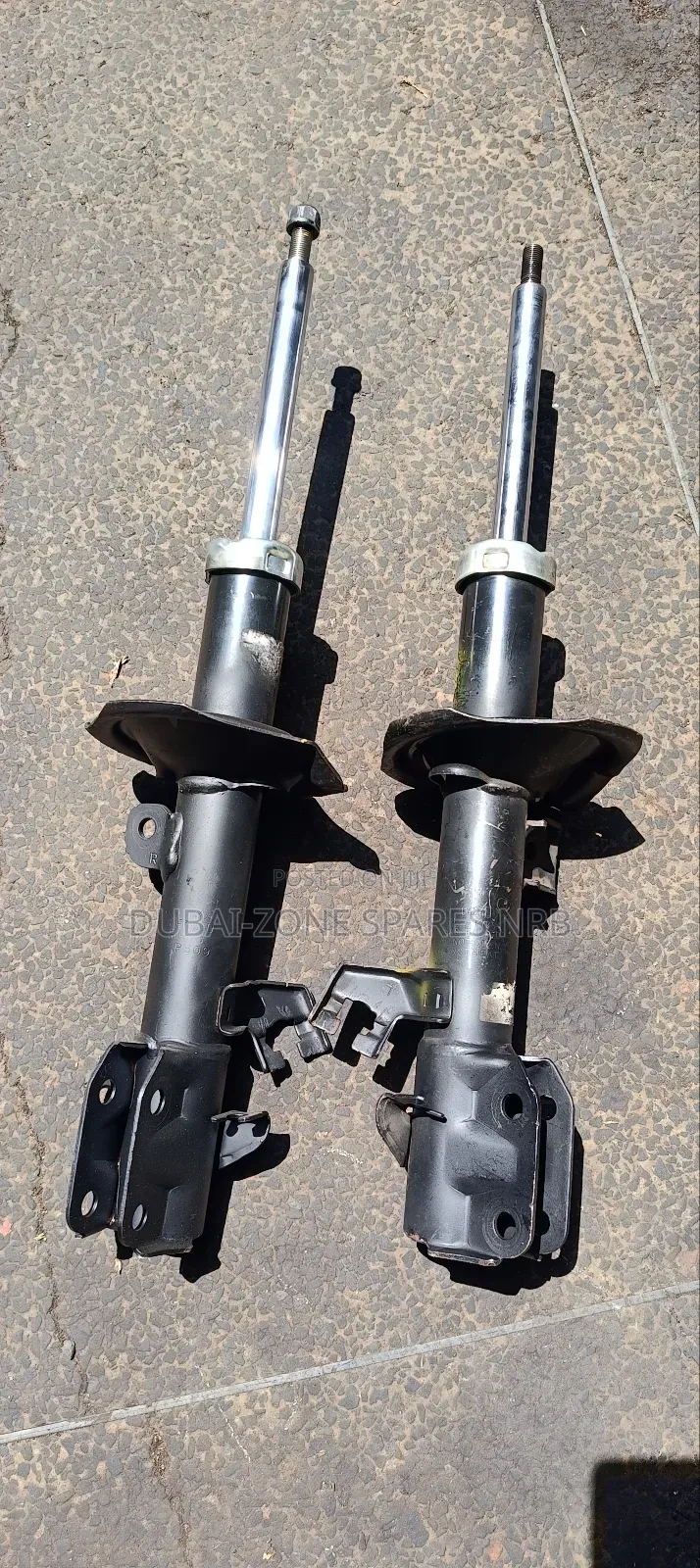 Nissan Wing Road Y12 Front Shocks.