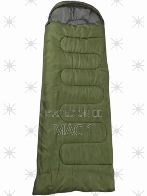 All-Season Camping Sleeping Bag – Travel Outdoor Use