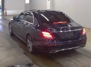 Mercedes-Benz E250 2019 Blue