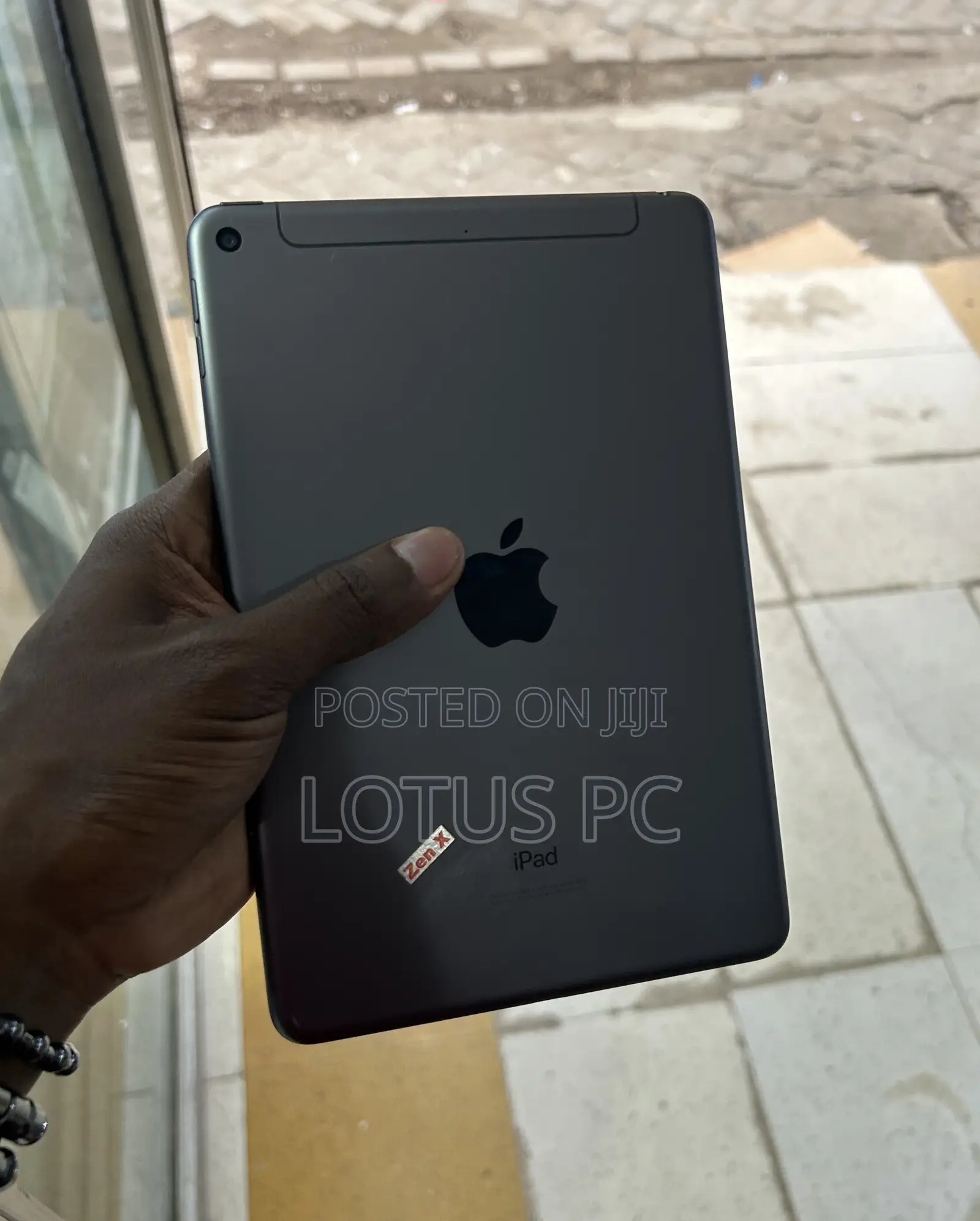 Apple iPad mini 5 64 GB Gray