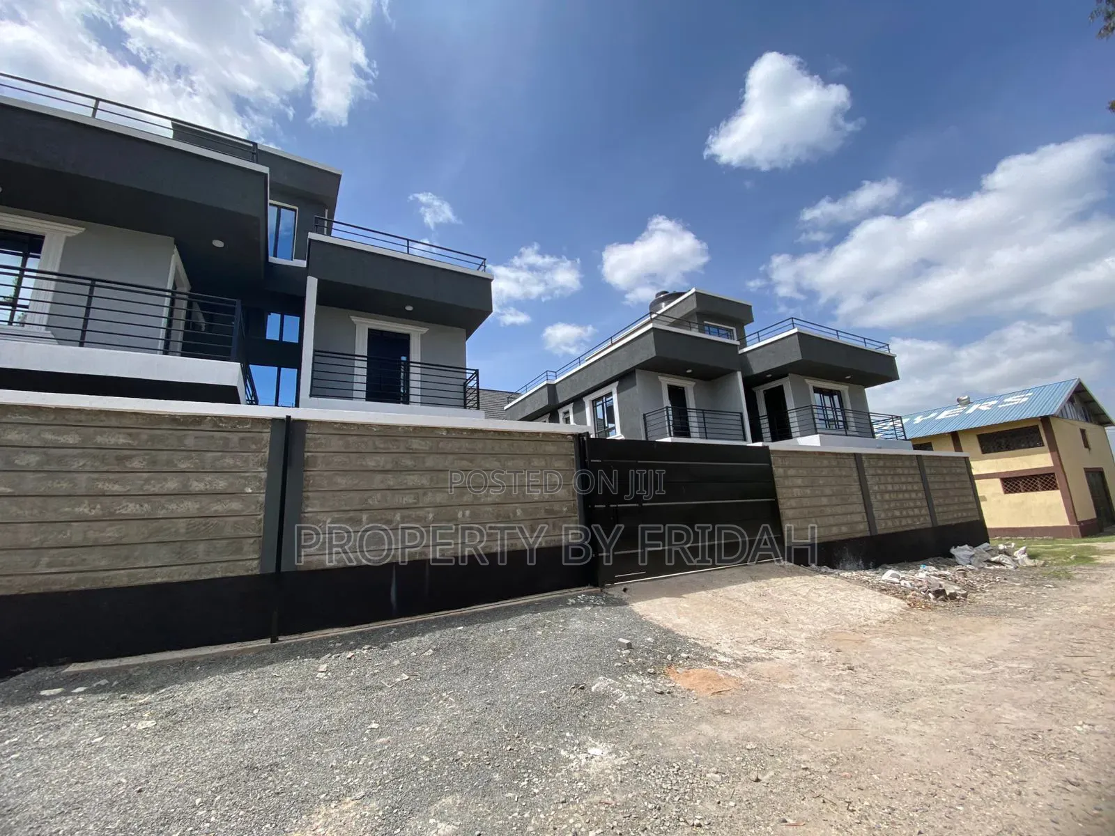 5bdrm Mansion in Kitengela for rent