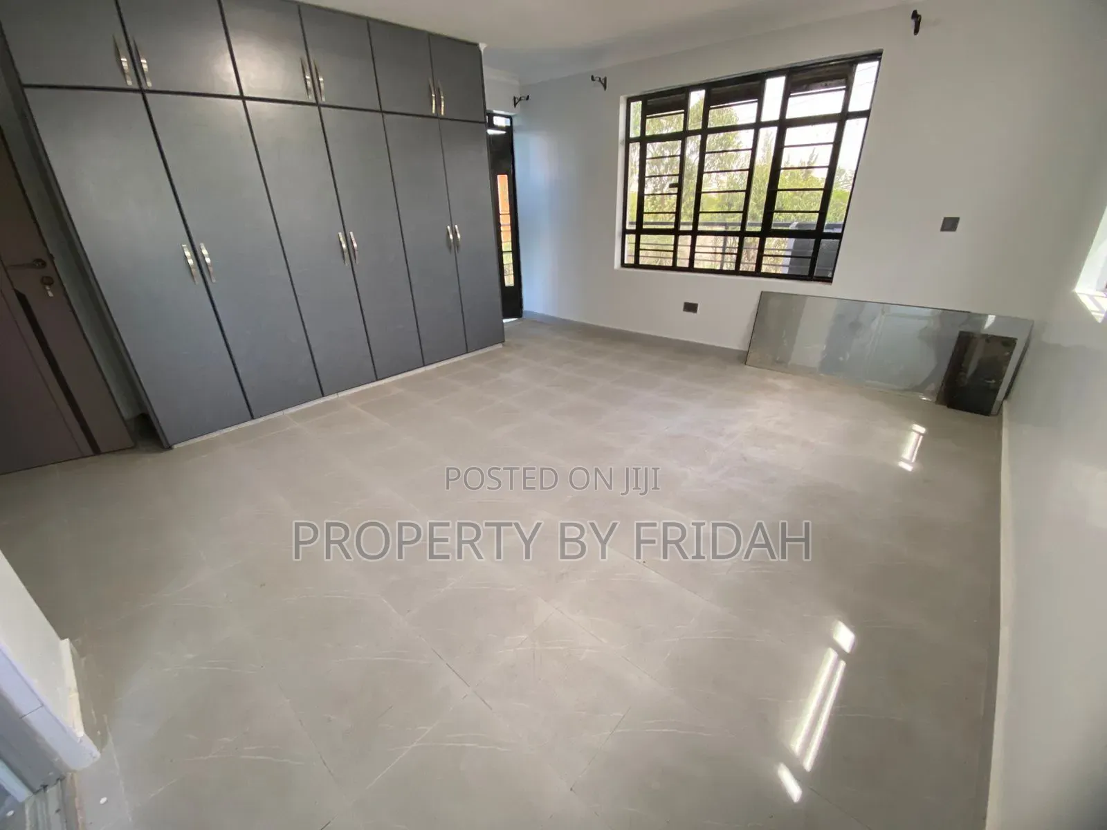 5bdrm Mansion in Kitengela for rent