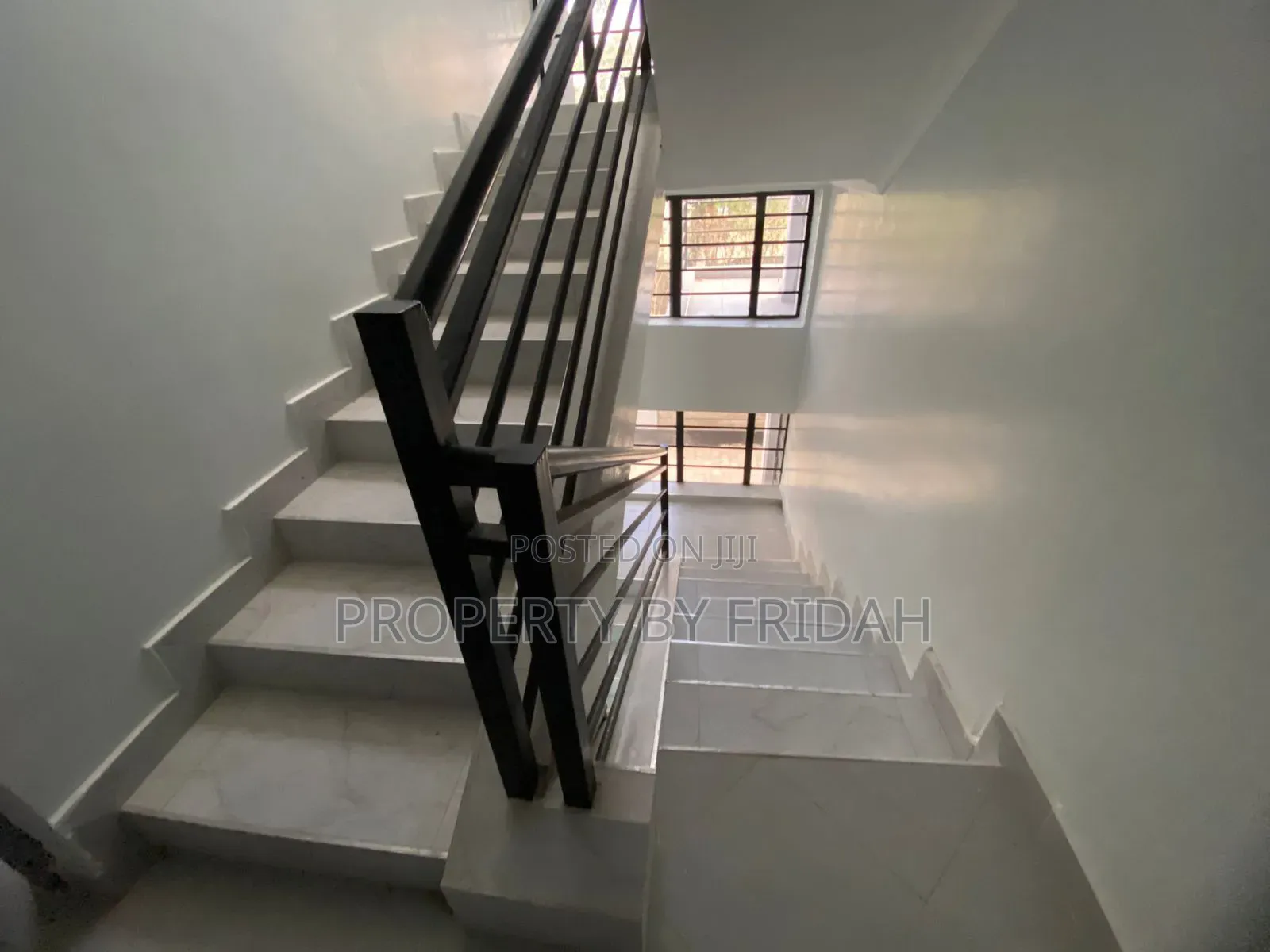 5bdrm Mansion in Kitengela for rent