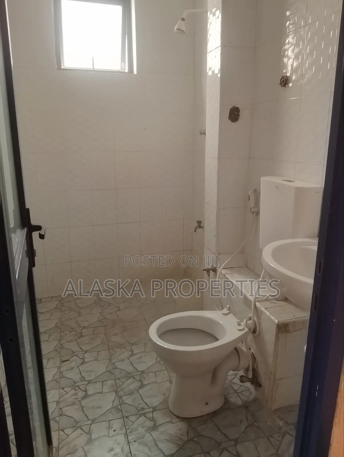 3bdrm Apartment in Maweni, Nyali for rent