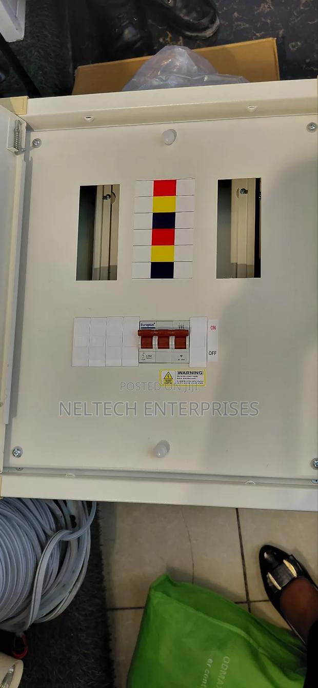 Distribution Board 4 Way - main view