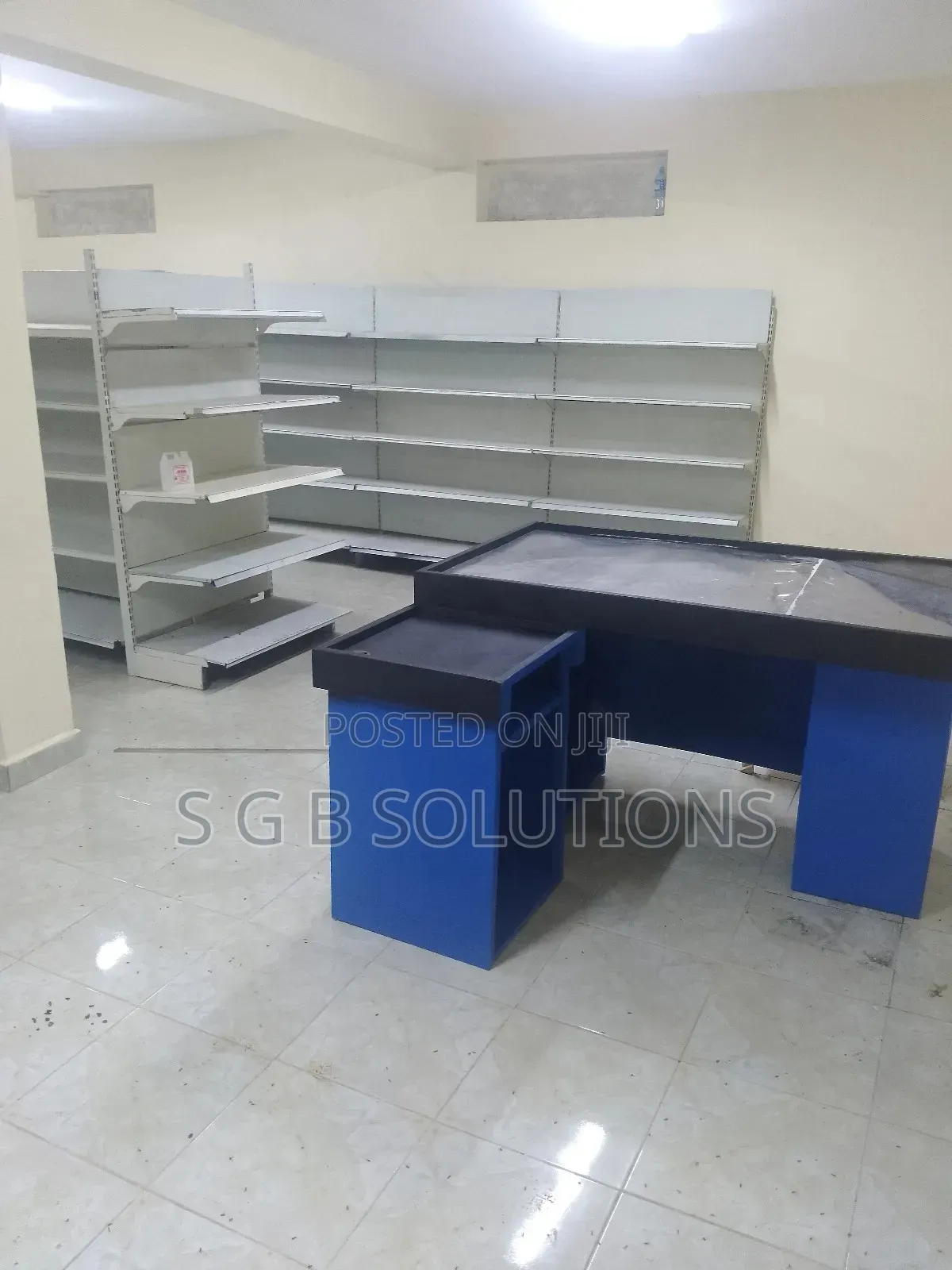 Used Supermarket Shelves
