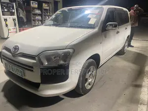 Toyota Succeed 2018 White