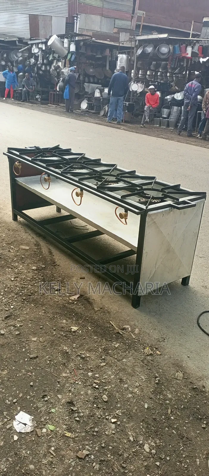 Commercial Sizes Closed Four Burner