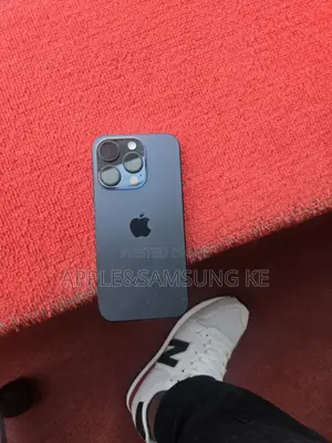 Apple iPhone 15 Pro 128 GB Blue