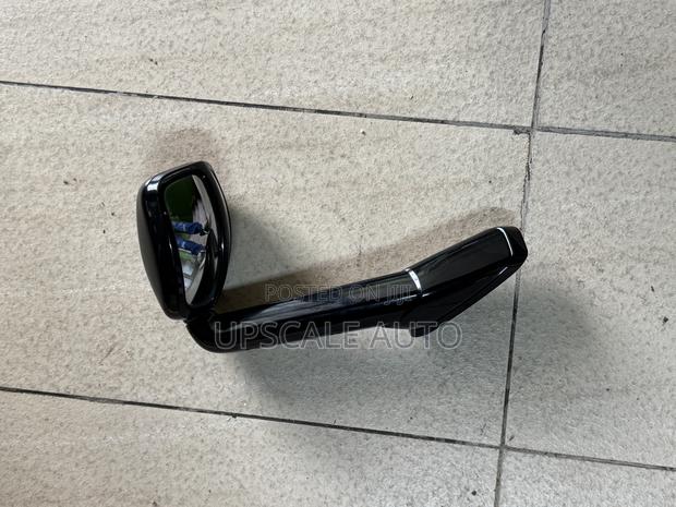 Prado 150 2018 Wing Mirror - thumbnail 2