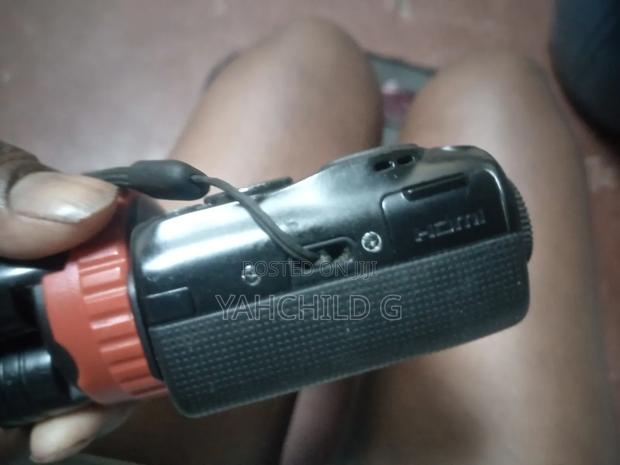 Sony DSC-Hx9v - thumbnail 6