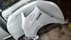 Toyota Noah 2016 Fenders