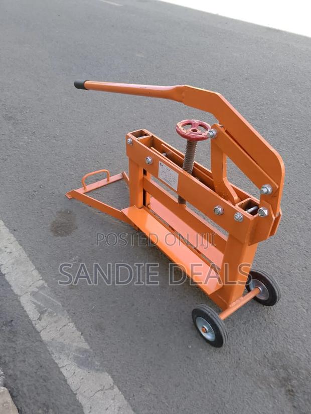 Cabro Cutting Machine - main view