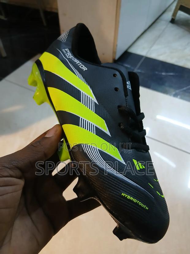 Kids Football Boots - Adidas Predator