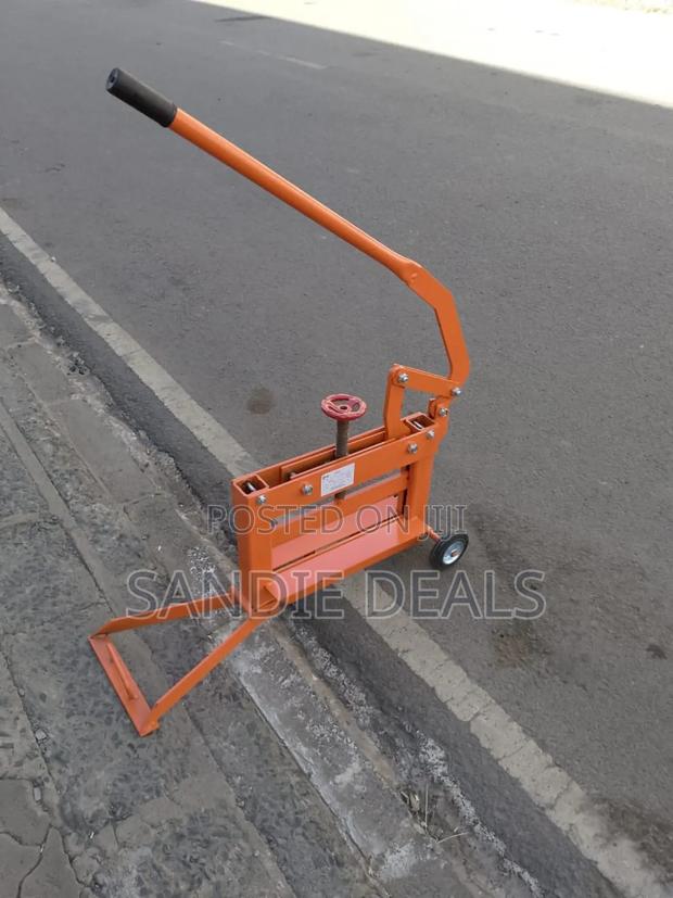 Cabro Breaker Machine - thumbnail 3