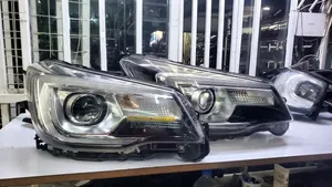 Subaru Forester SJG 8v Xenon Headlights